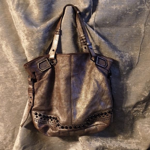 Joelle Hawkens Handbags - Dang Near New Joelle Hawkens Metallic Leather Tote!